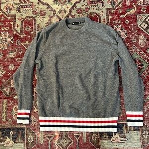 Simons gray sweater